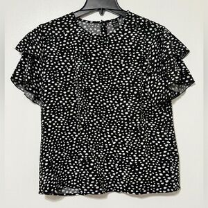 117:  SHEIN Black and White Ruffle Sleeve Blouse - Large